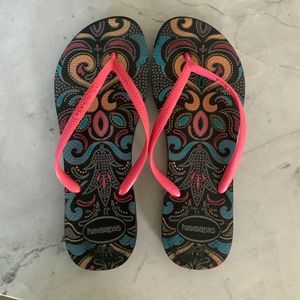 Havaianas Flip Flops size 7/8W